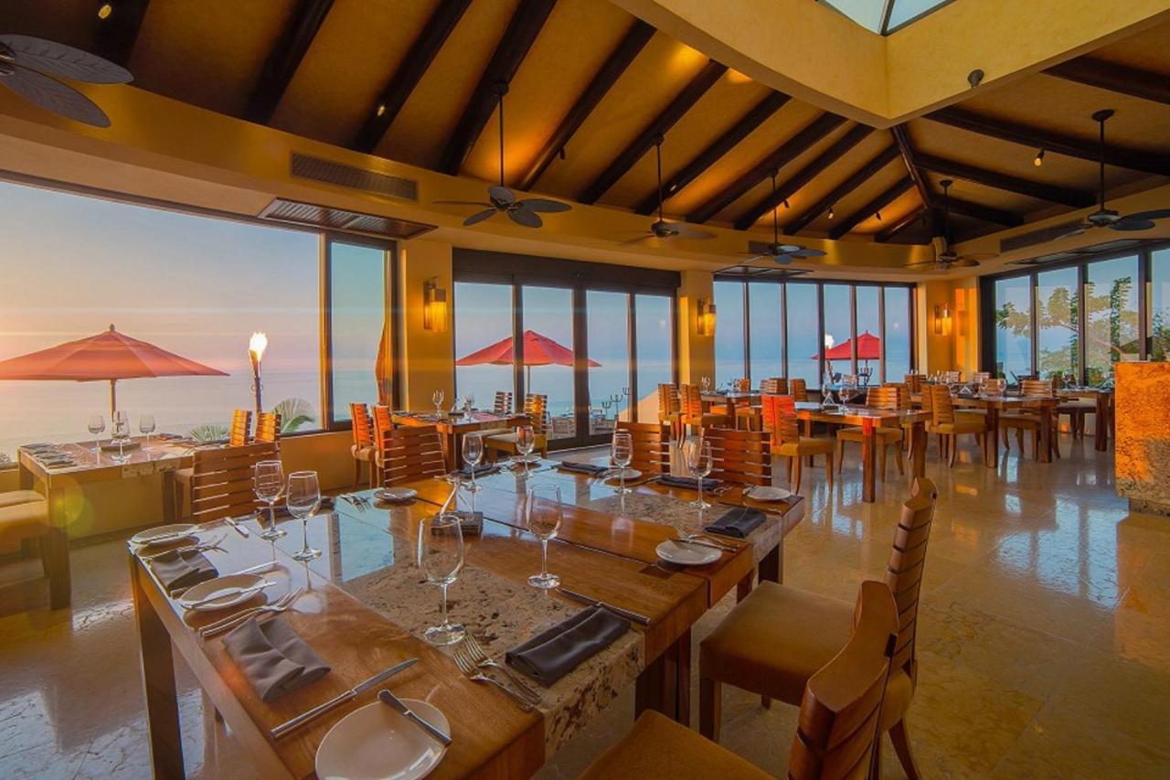 Suites At Garza Blanca Preserve Resort & Spa Пуерто Валярта Екстериор снимка