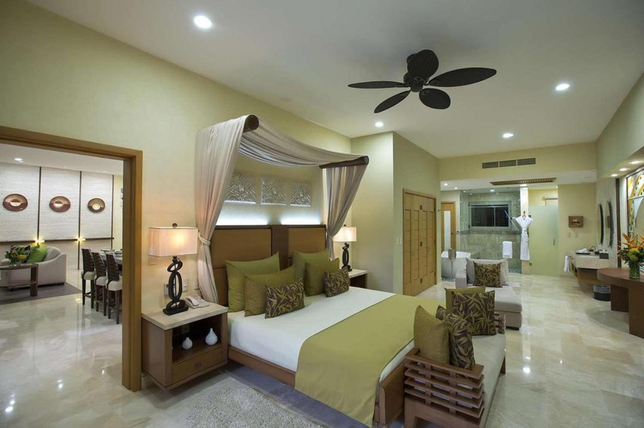 Suites At Garza Blanca Preserve Resort & Spa Пуерто Валярта Екстериор снимка