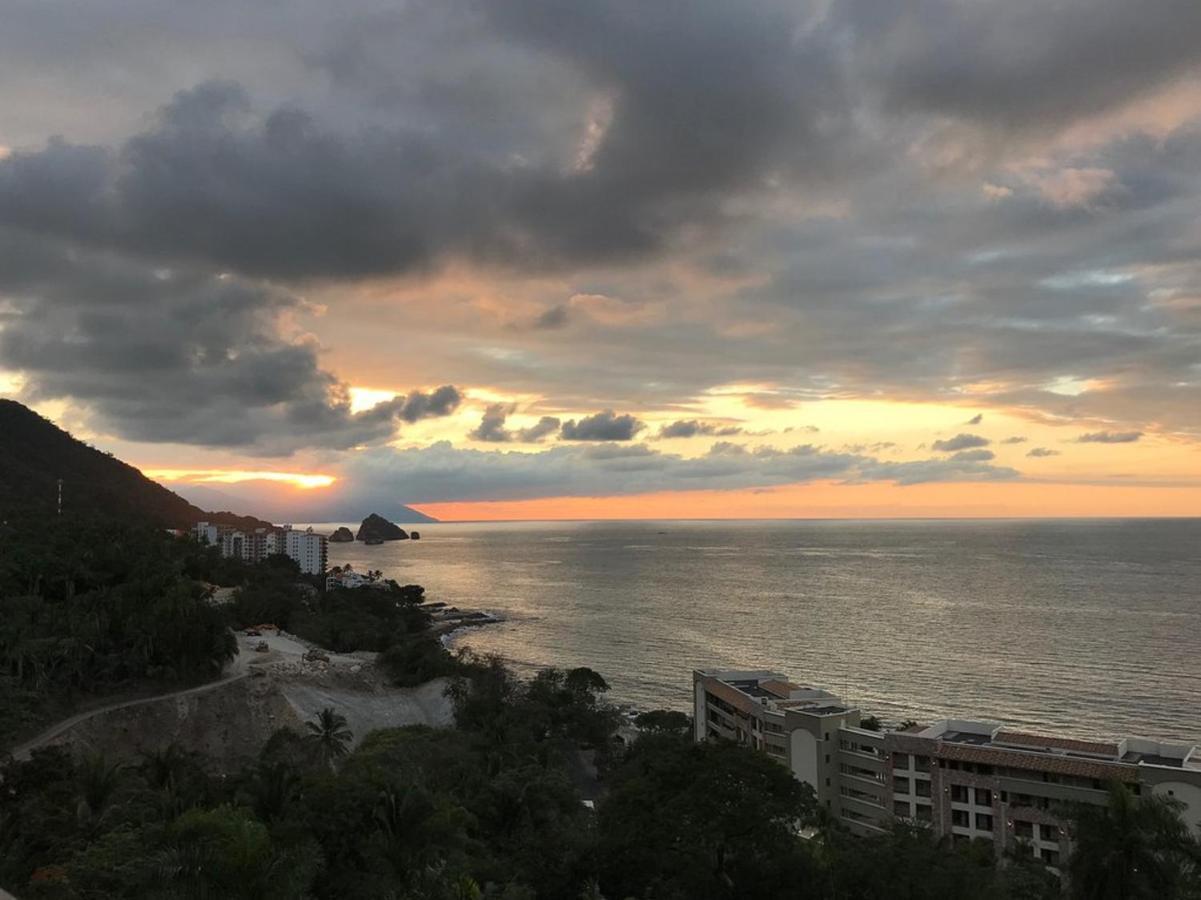 Suites At Garza Blanca Preserve Resort & Spa Пуерто Валярта Екстериор снимка