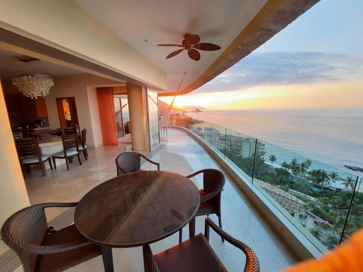 Suites At Garza Blanca Preserve Resort & Spa Пуерто Валярта Екстериор снимка